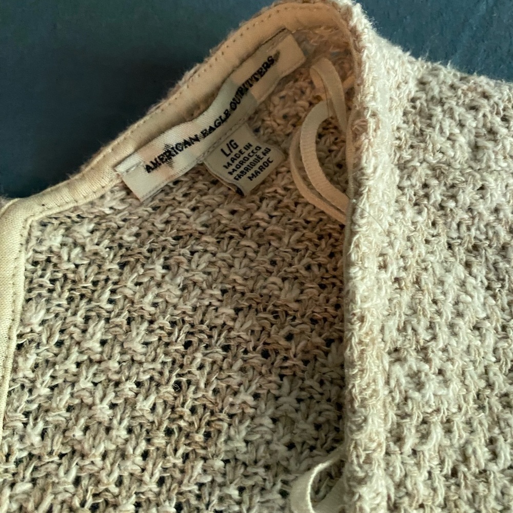 SOLD AE Knitted Cardigan - Picture 3 of 4